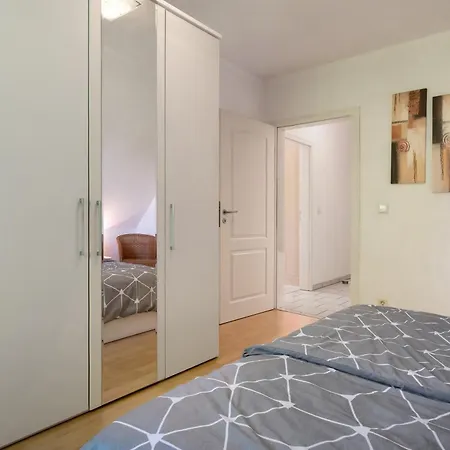 Apartment 3 Raum
